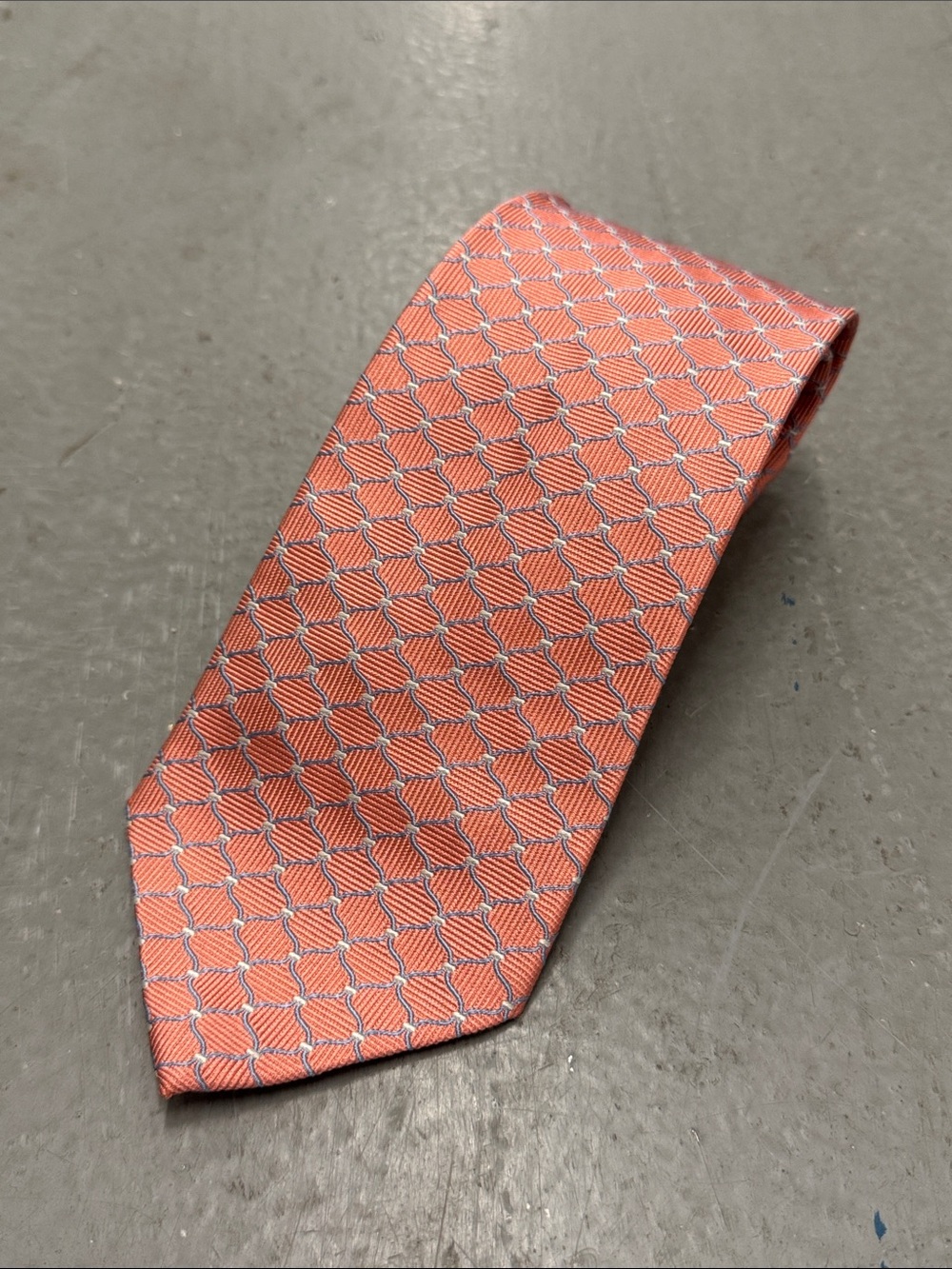 Brooks Brothers Coral Geometric Silk Tie - Made In USA
